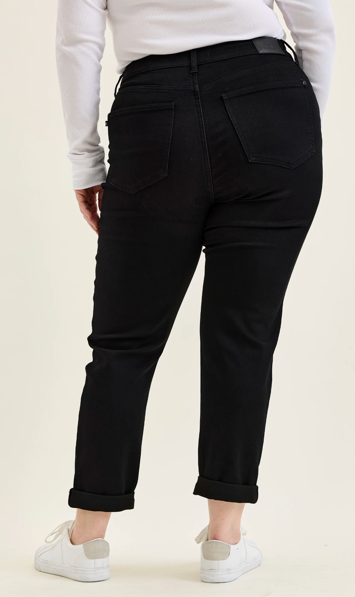 Tara Girlfriend ~ Black {Reg & Curve}