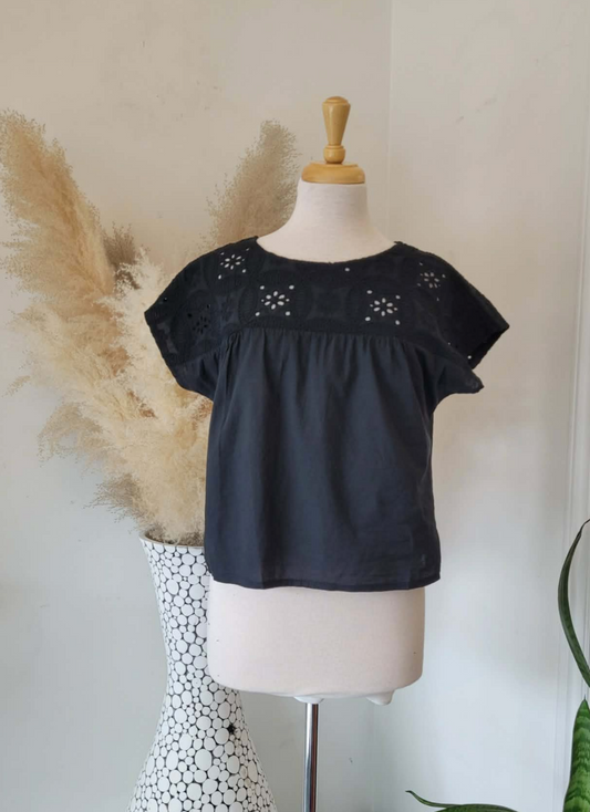 Cassie Woven Top ~ Black