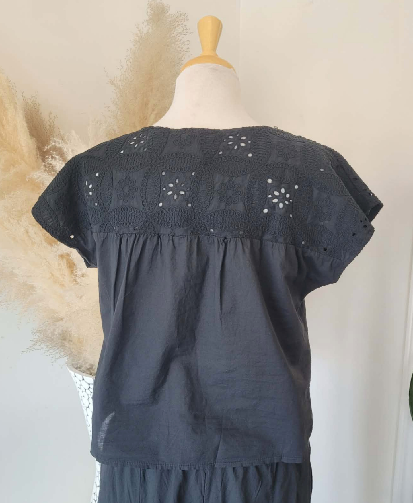 Cassie Woven Top ~ Black