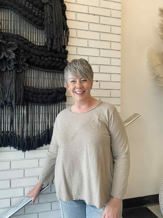 Addy Side Vent Crew ~ Lentil