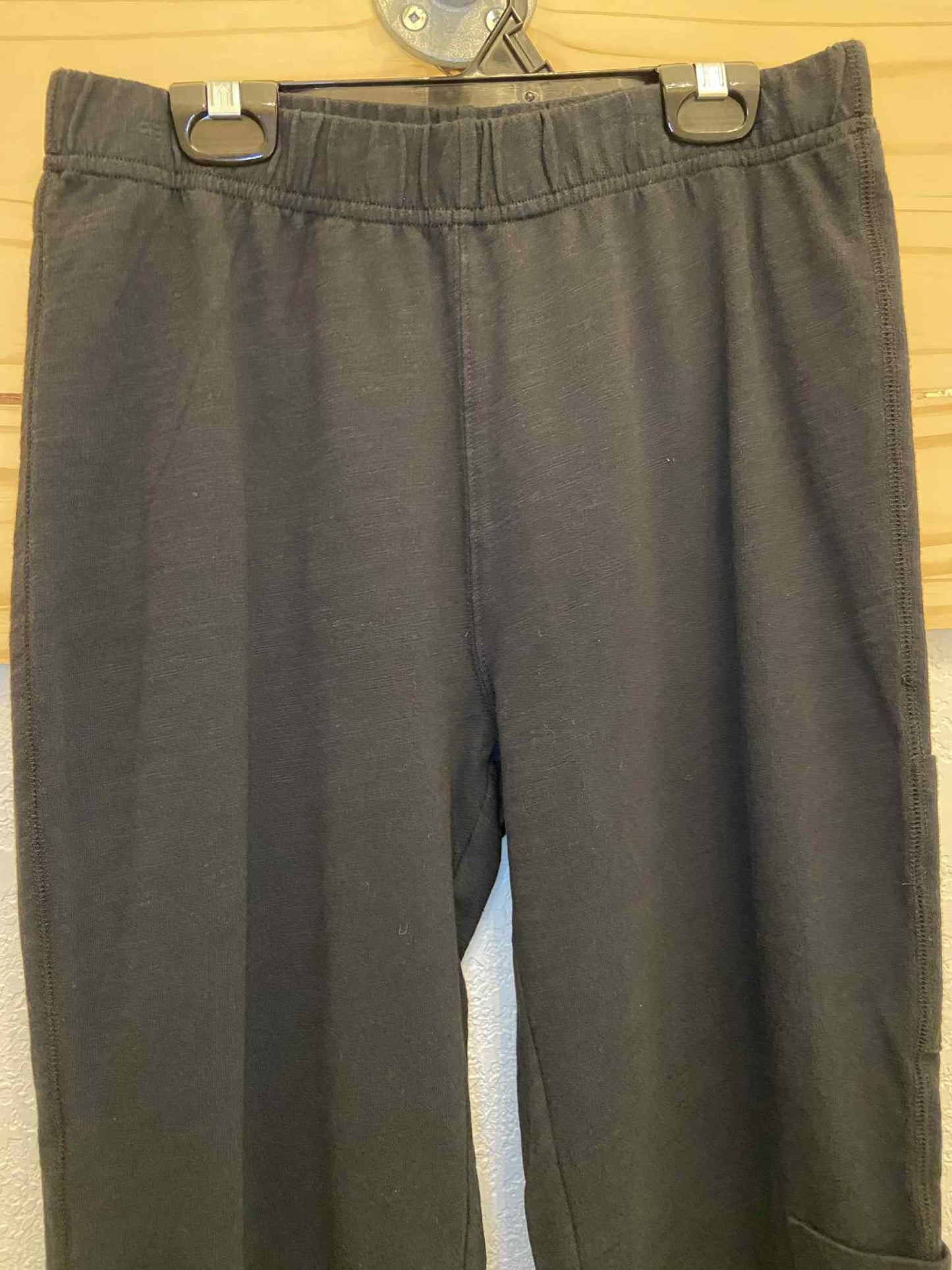 Renni Straight Leg Crop ~ Black