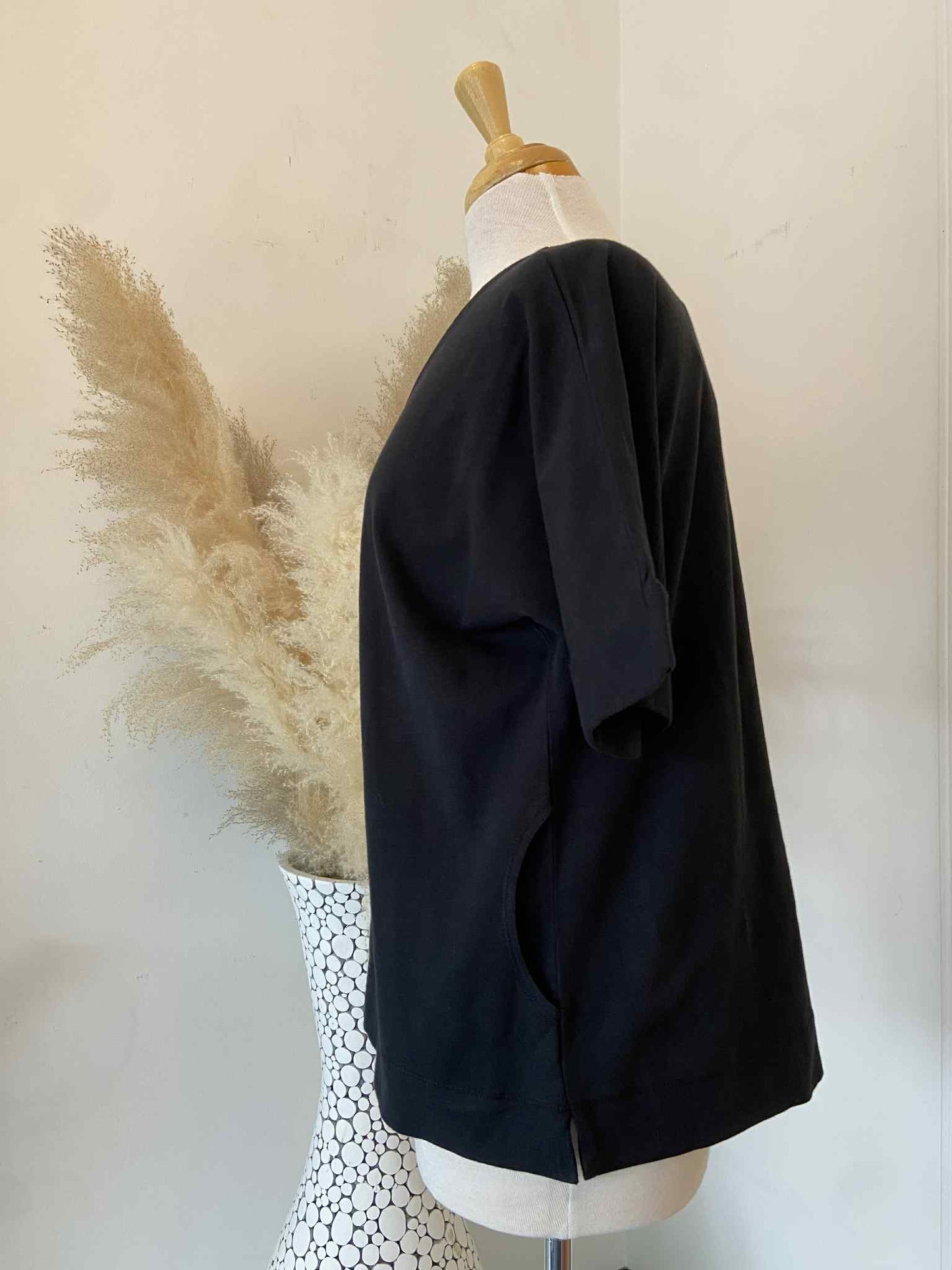 Molly Top ~ Black